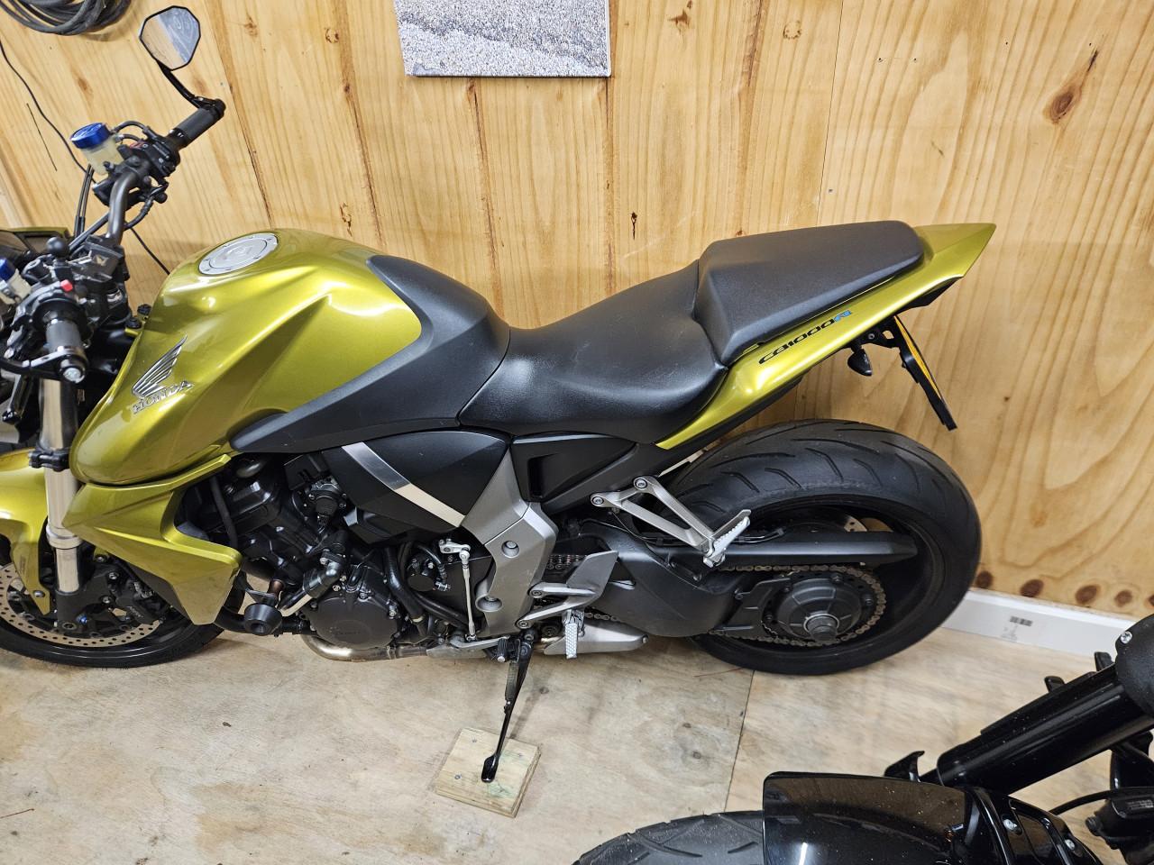 Honda cb 1000 r