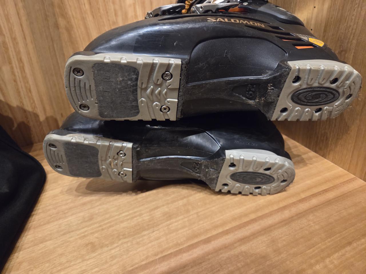 Salomon skischoenen maat 29/gratis tas