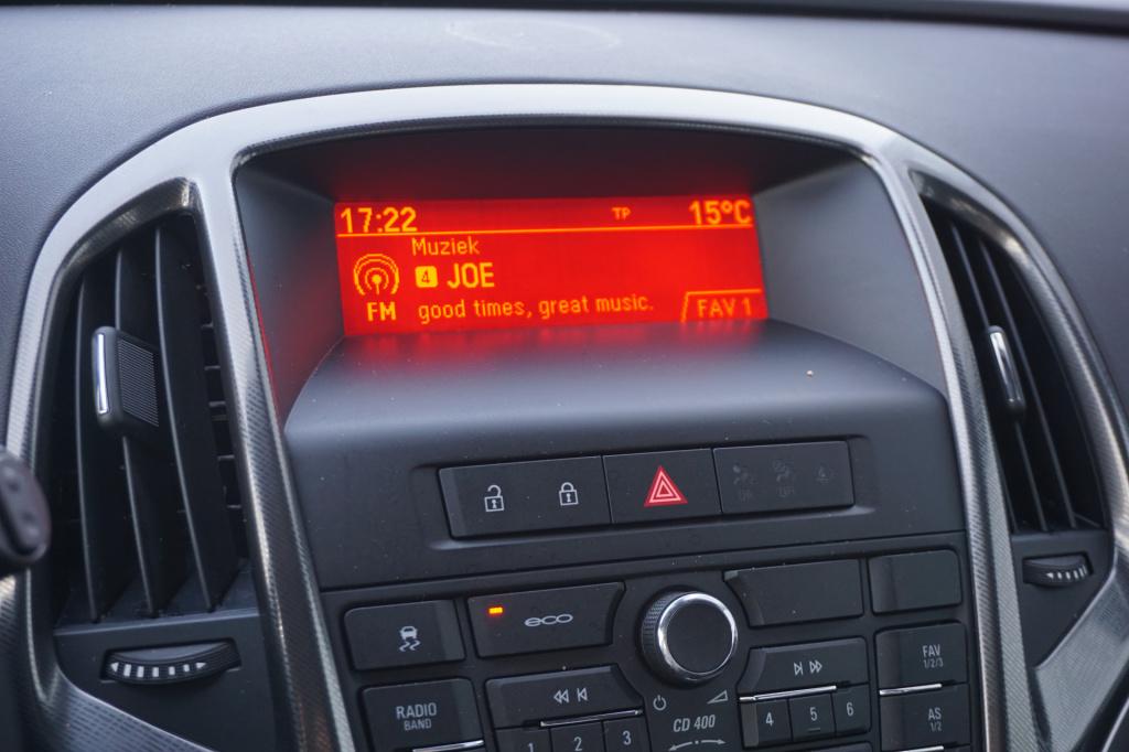 Opel Astra 1.4 turbo cosmo airco / cruise / parkeers. / elektr. ramen / tre