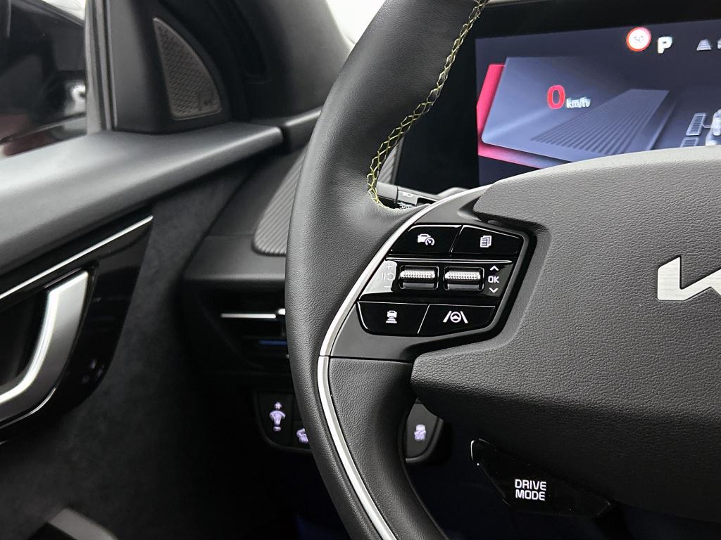 Kia Ev6 gt awd 77.4 kwh i 585pk i glazen schuif-kantel dak i afneembare tre