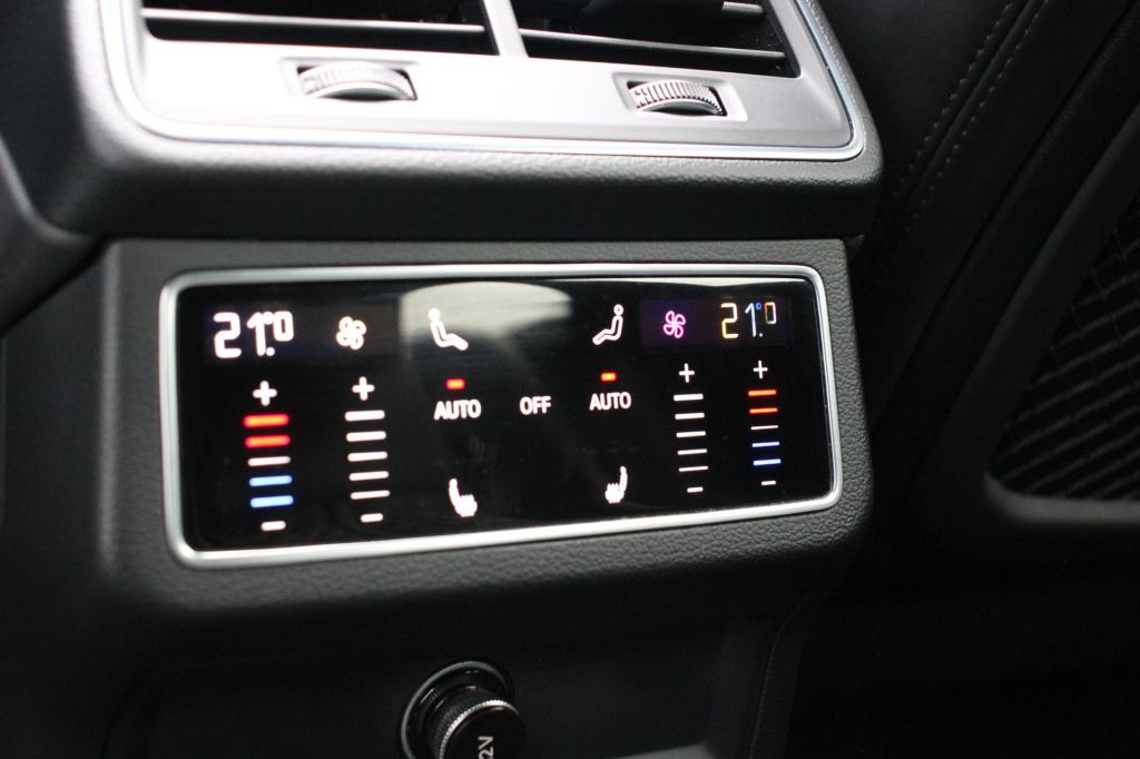 Audi A6 avant 55 tfsi e quattro s competition | rs stoelen | head up | memo