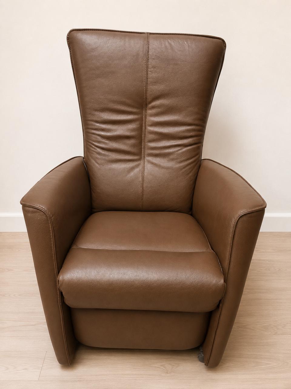 Prominent relaxfauteuil met sta op functie