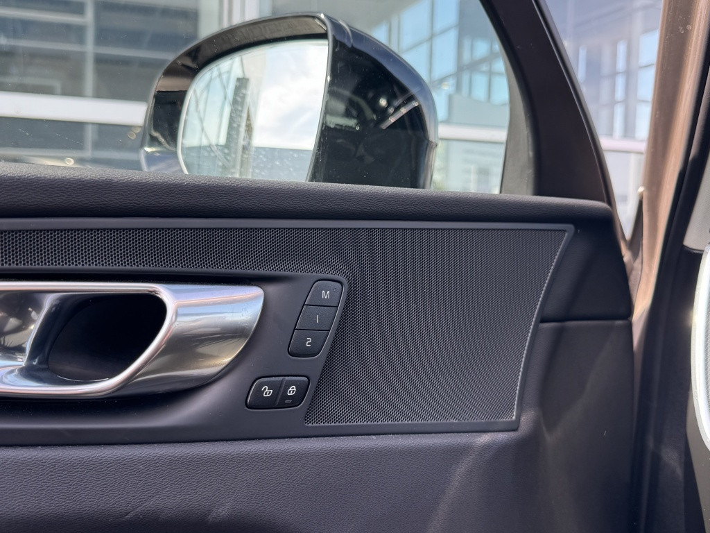 Volvo XC60 t6 398pk recharge plus dark| panodak| adap.cruise| trekhaak| 360