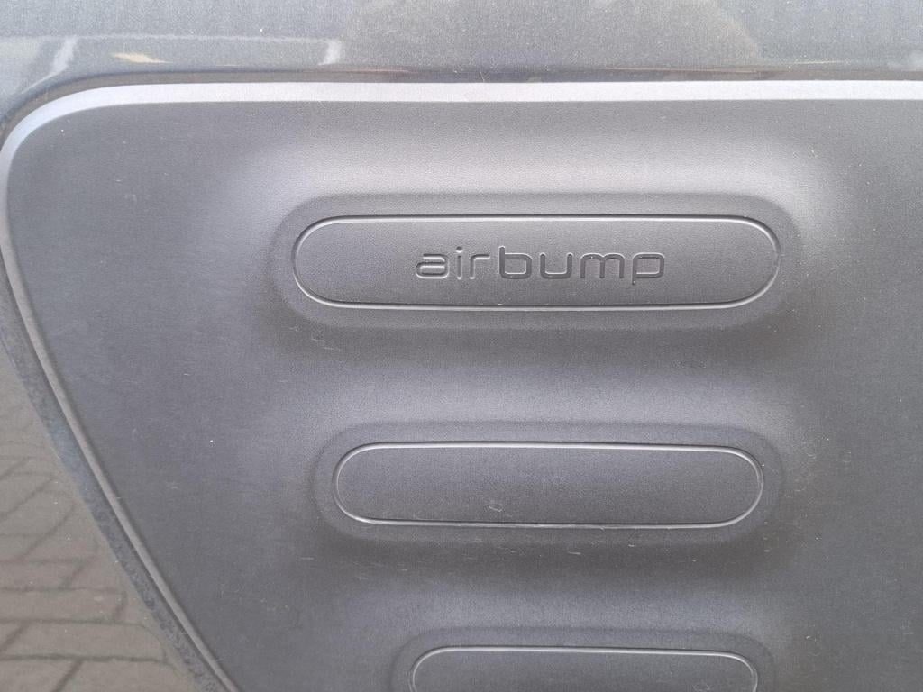 Citroen C4 Cactus 110 shine clima/nav/cam/trekhaak