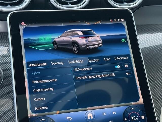 Mercedes-Benz Glc 300e 4matic amg line l airmatic l panoramadak l meesturen