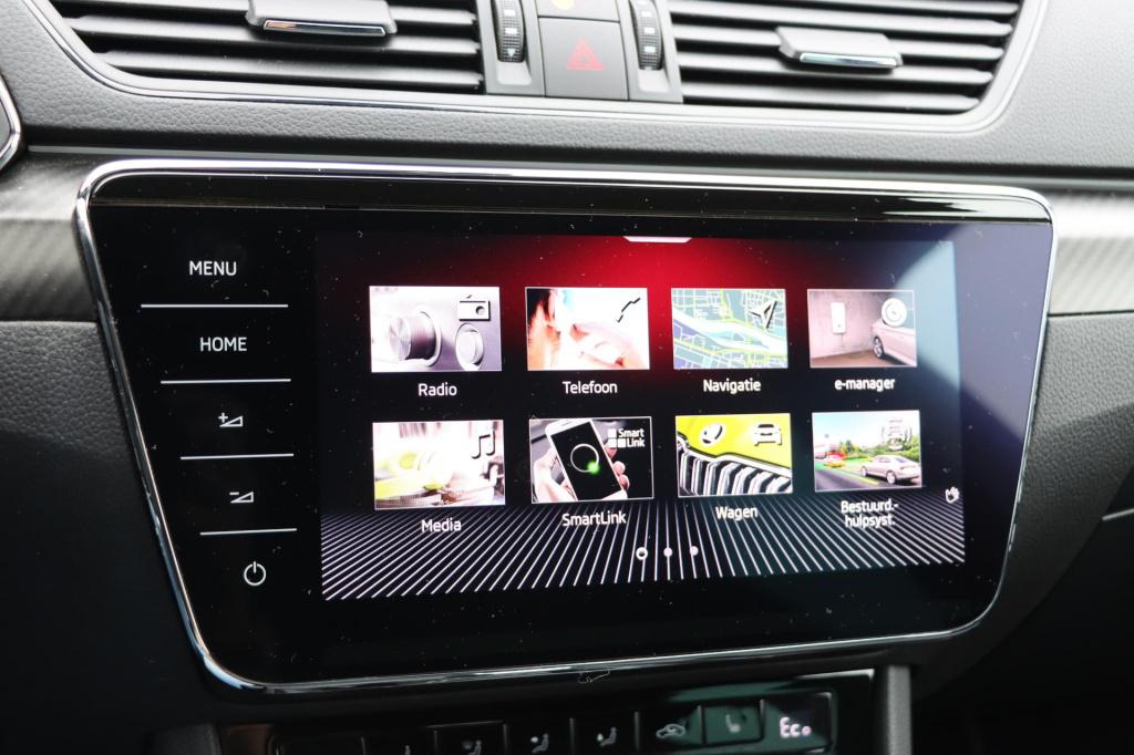 Skoda Superb combi 1.4 tsi iv sportline business 218pk dsg6