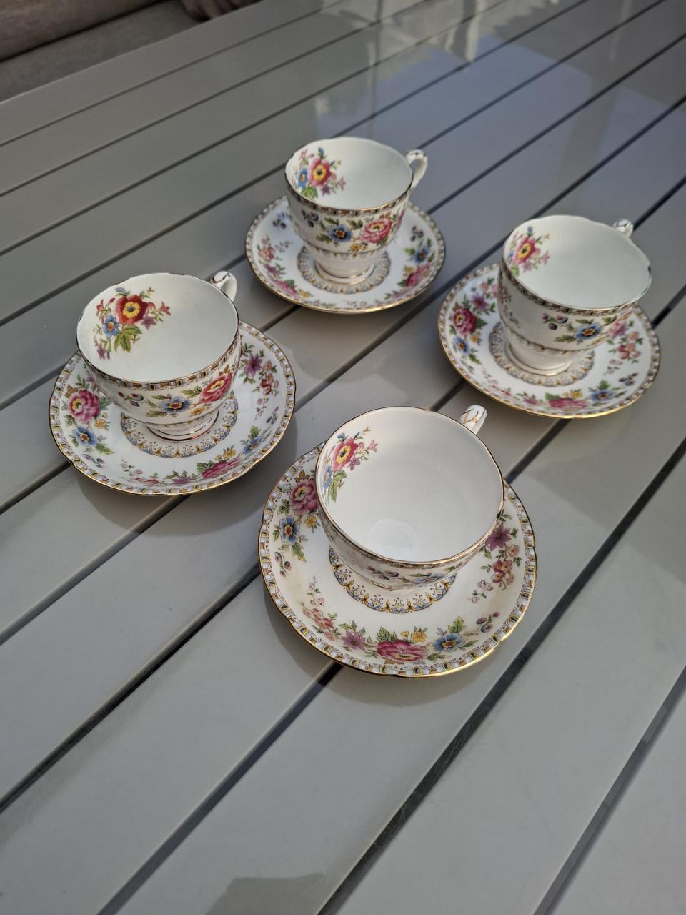 Antieke ABJ Grafton Bone China England MALVERN kop en schotel 4x4 setje