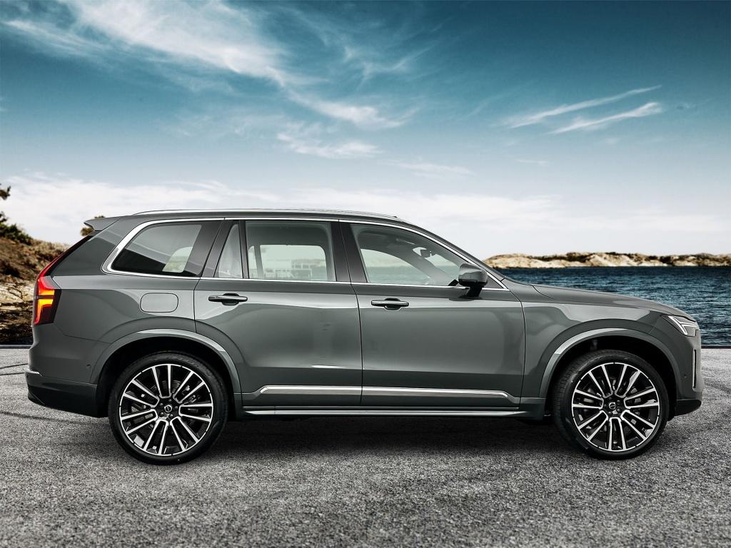 Volvo XC90 ultra bright recharge plug-in hybrid awd