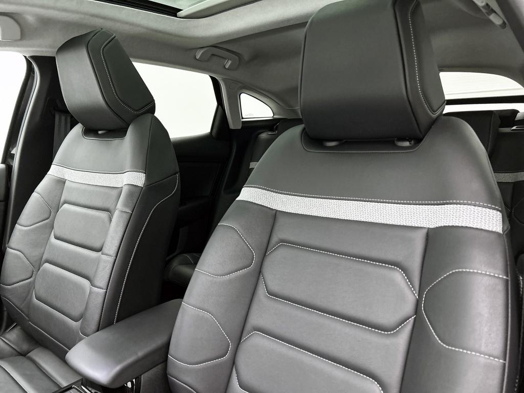 Citroen C4 155 pk automaat shine | rijklaar | lederen bekleding | panoramis