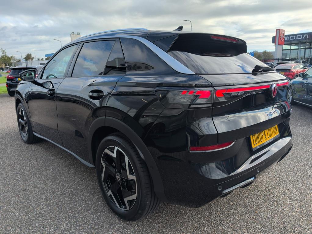 Volkswagen T-roc 1.5 etsi 110 kw r-line | trekhaak