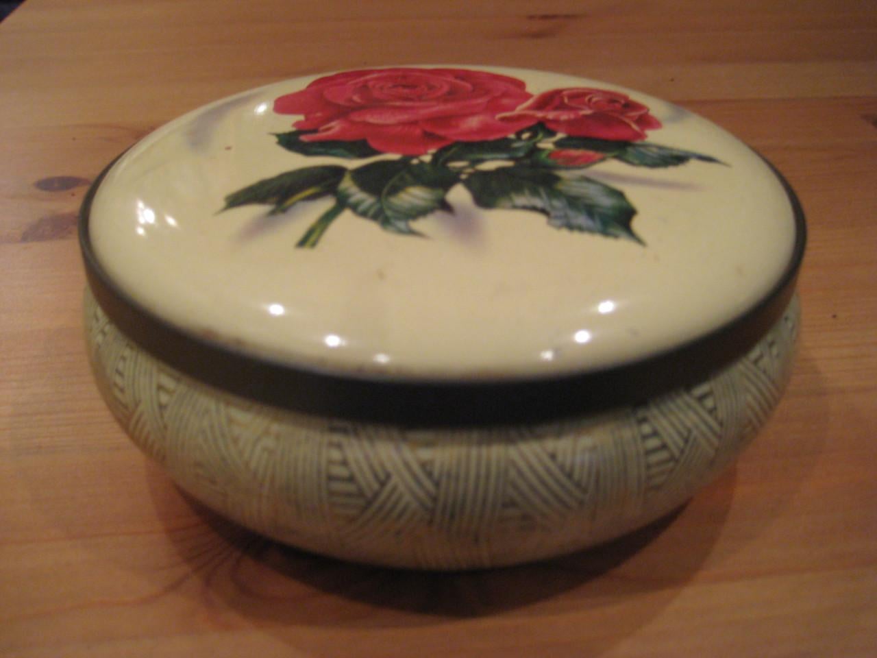 Verzameling koektrommels , doos 8