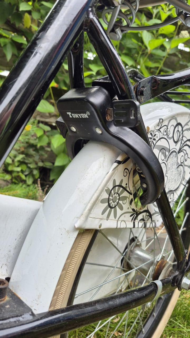 Fiets meisjesfiets omafiets transport zwart wit 20" bloemen