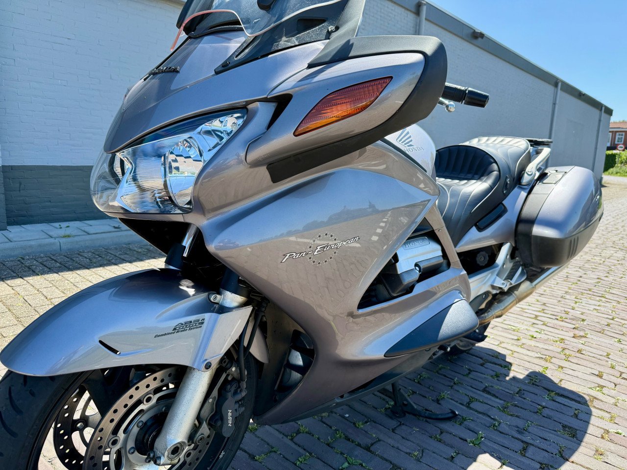 Honda Pan European ST1300 – 2002