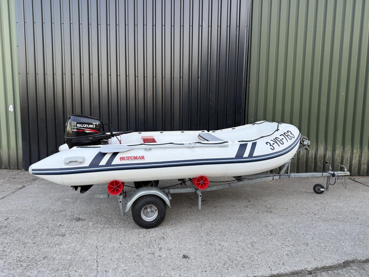 Suzumar 390 RIB + Suzuki 25PK 4takt & Trailer