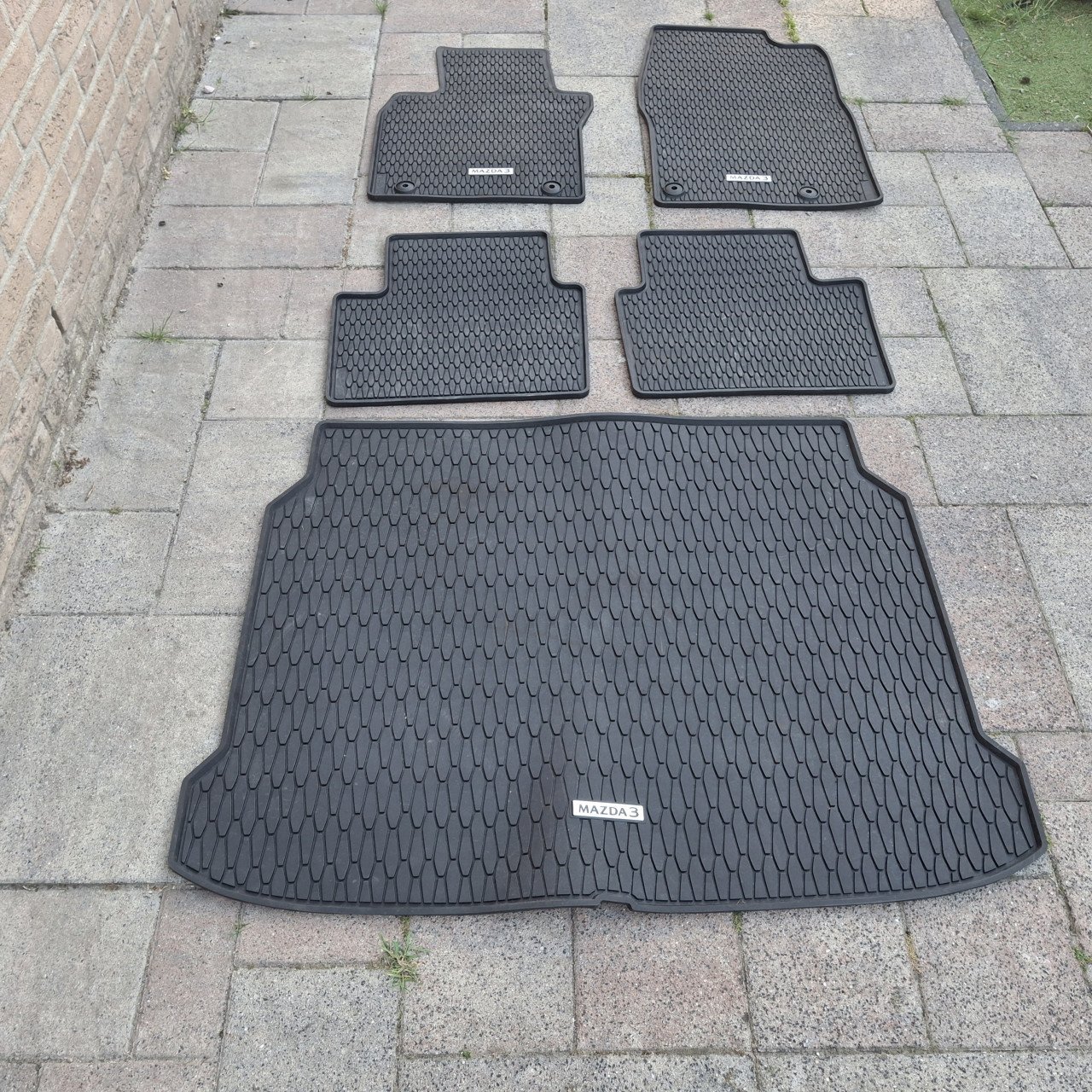 Complete allseason mattenset Mazda 3