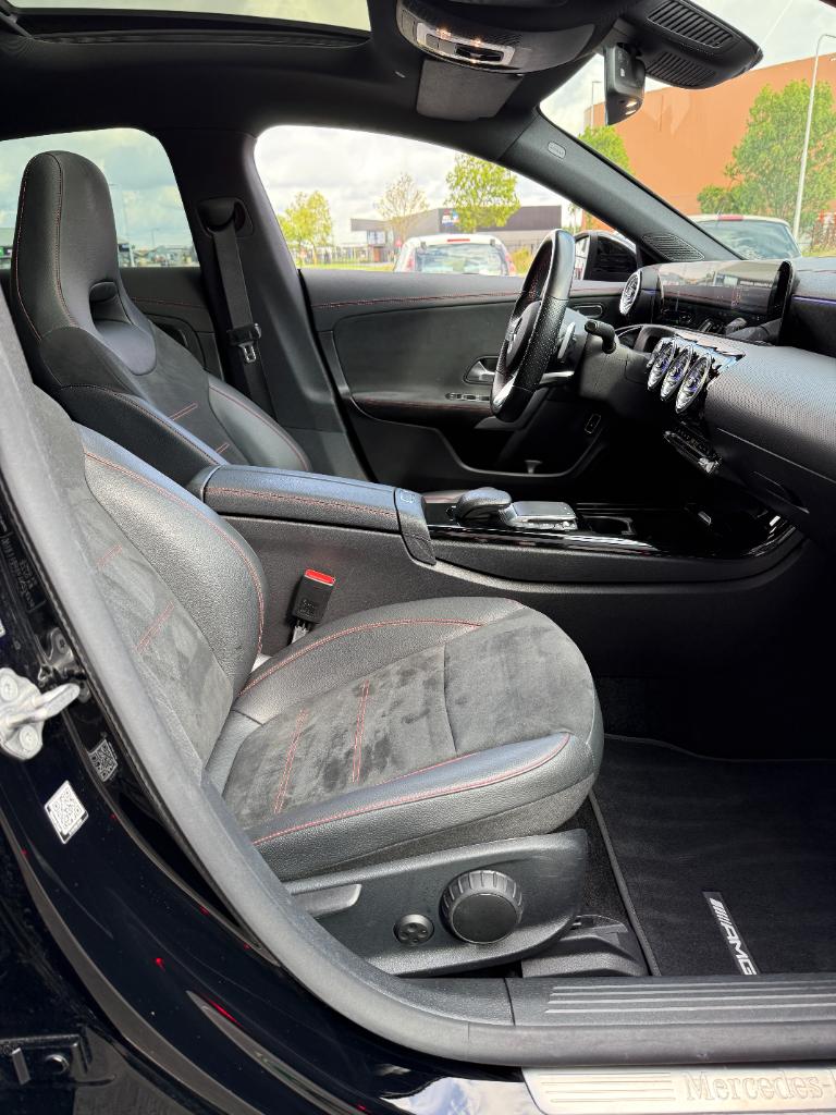 Mercedes-Benz Cla 250 e amg premium plus night - full option