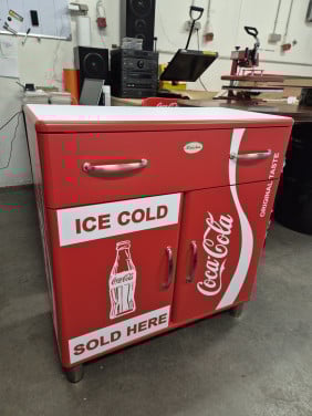 Coca Cola gestylde malibu kast