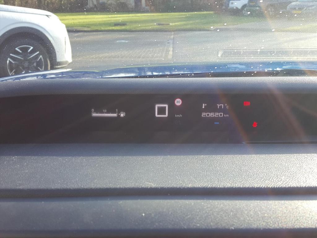 Citroen C3 new 1.2 100pk max zwart-dak apple carplay & android auto | navig