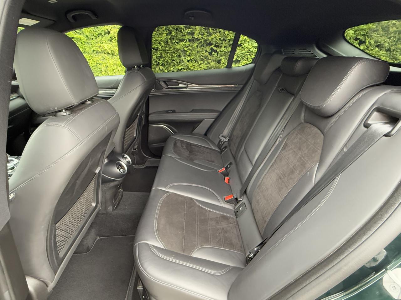 Alfa Romeo Stelvio - 2.0 Veloce Ti Q4 Luxe uitgerust Carbon 280PK Uniek