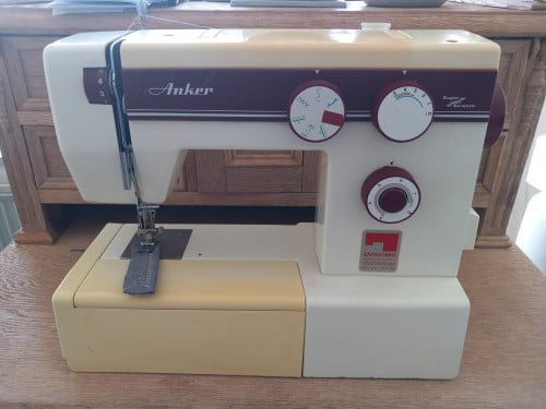 ANKER vrije arm naaimachine (prachtige steek)