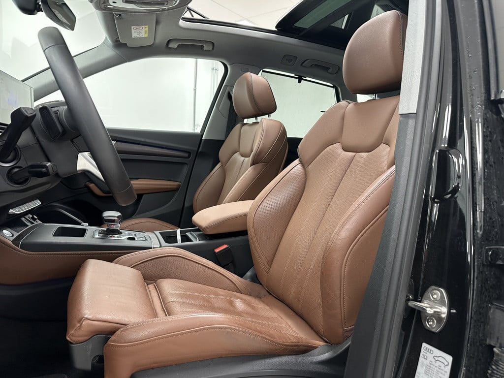 Audi Q5 50 tfsi e s edition | luchtvering | trekhaak | panoramadak |