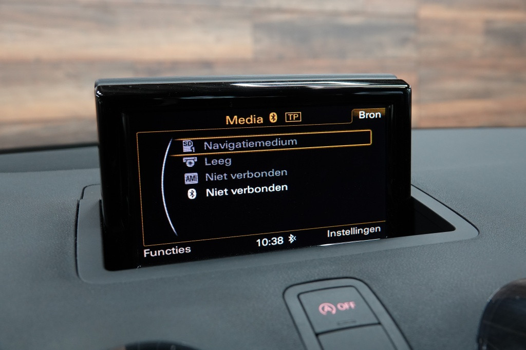 Audi A1 s-line 1.4 tfsi | automaat | pdc | navi | bluetooth |