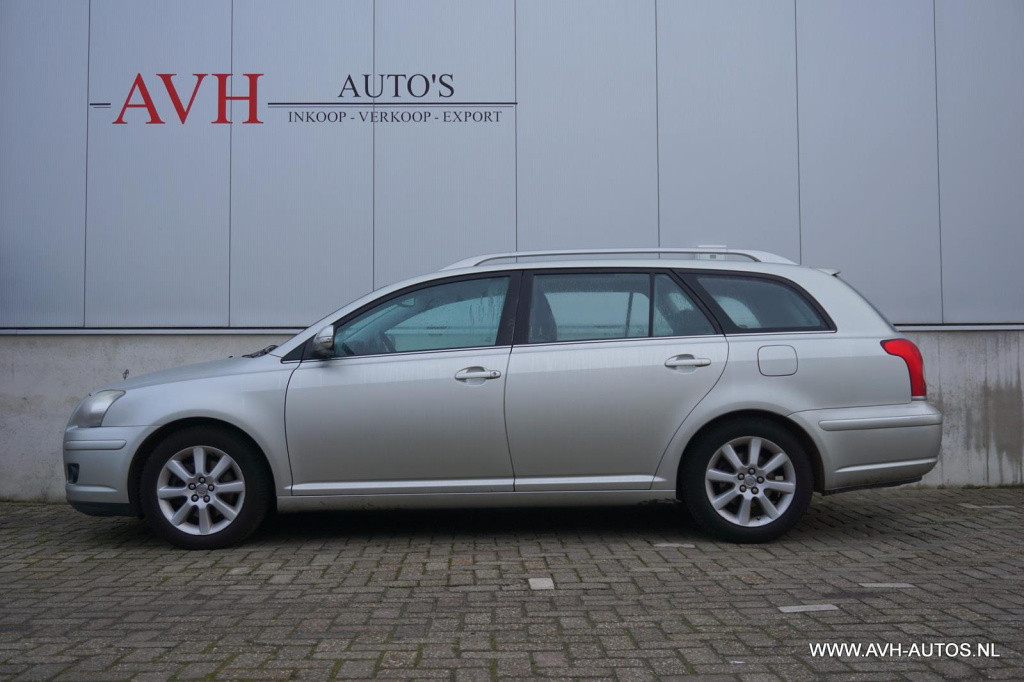 Toyota Avensis wagon 2.0 d-4d-f luna