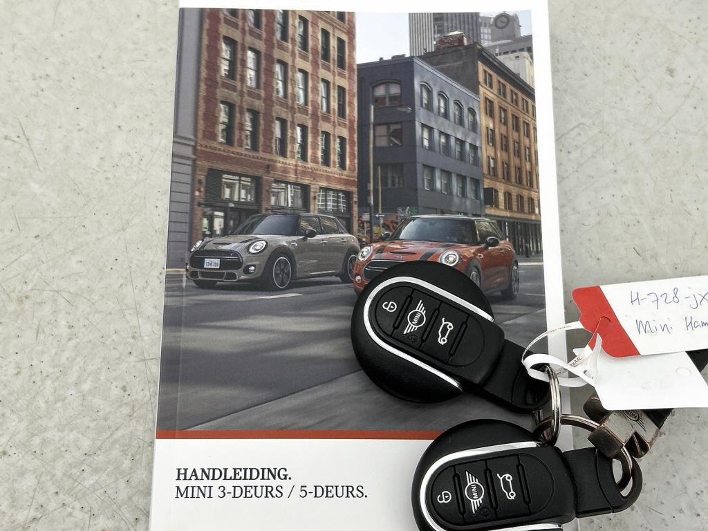 Mini Cooper mini 2.0 hammersmith | harman/kardon audio | schuidak | sfeerve