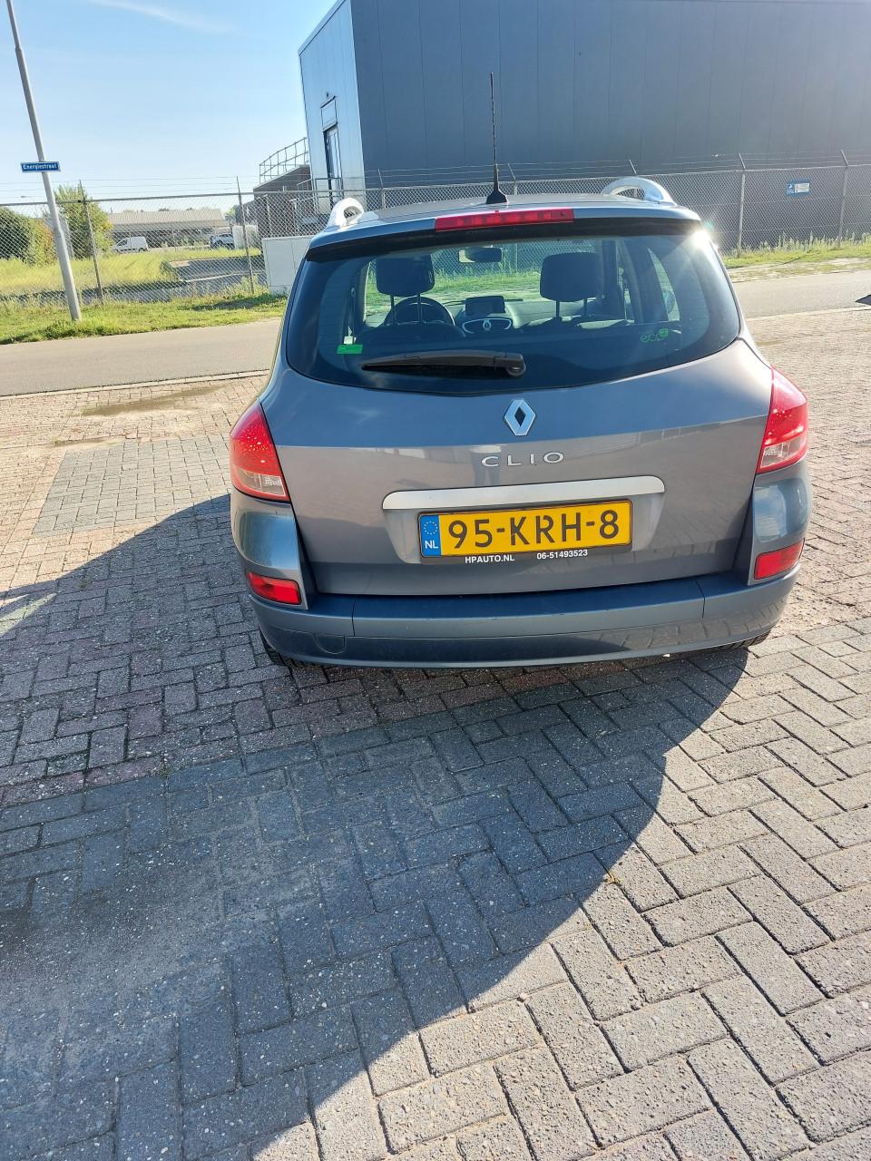 Renault clio bj 2010  1950 euro