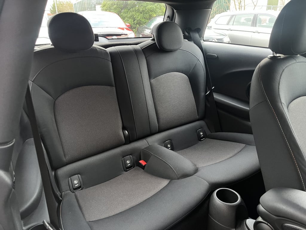 Mini Cooper mini 1.5 136pk pepper | 17'' lmv | climate | cruise | nav | key