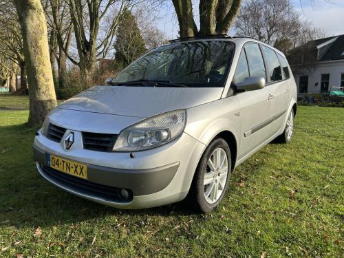 Renault Megane Grand Scenic 7 persoons