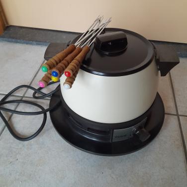 Electrische fondueset met zes fonduevorken