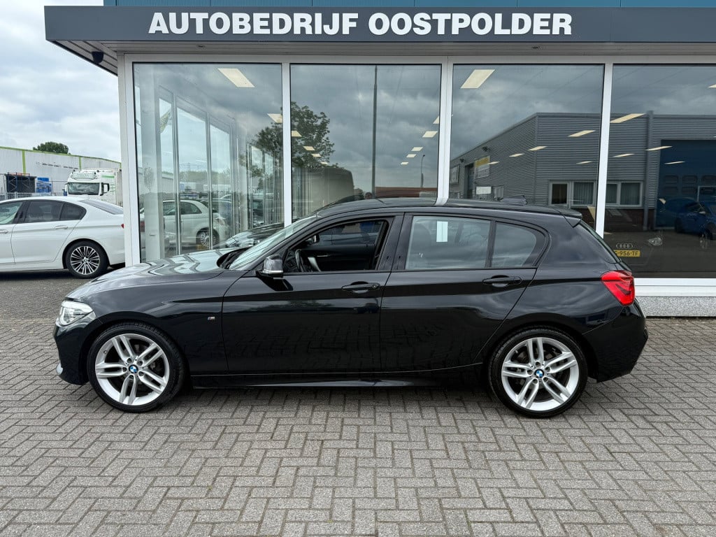BMW 1 Serie 118i centennial high executive m-sport