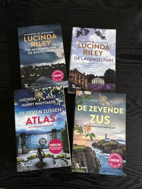 Lucinda Riley: De zevende zus, atlas en andere