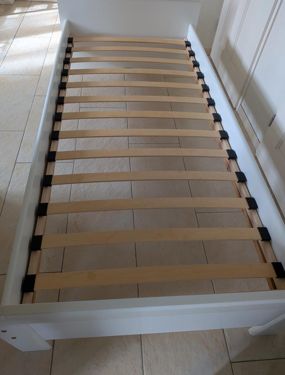 1 Persoons bed (in goede  staat ) 90 x 200