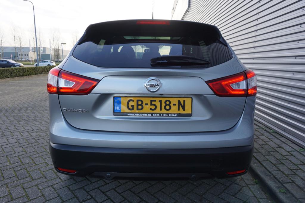 Nissan Qashqai 1.2 tekna - automaat / climate / navi / cruise / leder / cam
