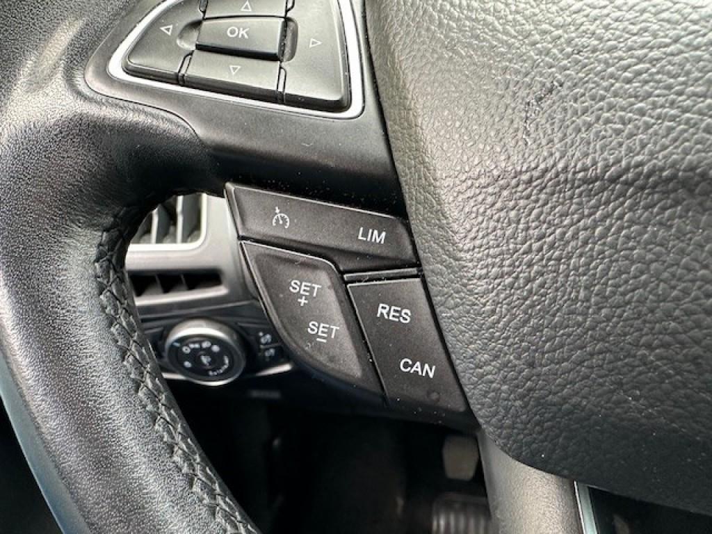 Ford Focus 1.0 titanium edition