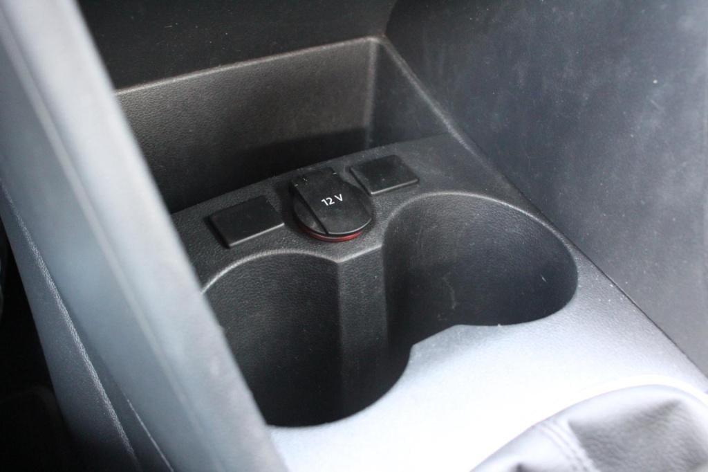 Volkswagen Polo 1.0 mpi comfortline - 5drs - stoel verwarming - pdc rondom 