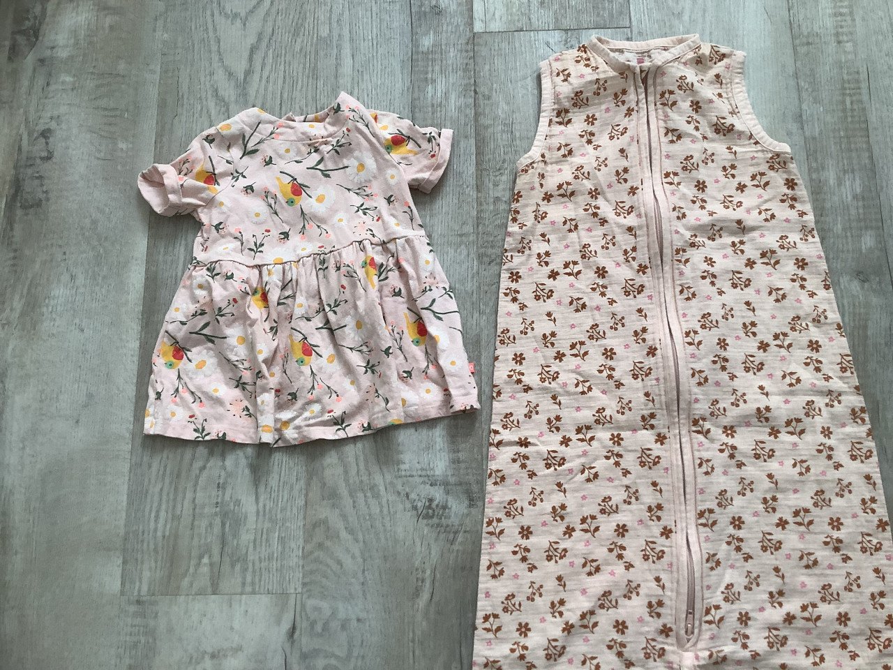 Meisjes Zomer Kledingpakket - Maat 92  - 52 stuks + 9 stuks