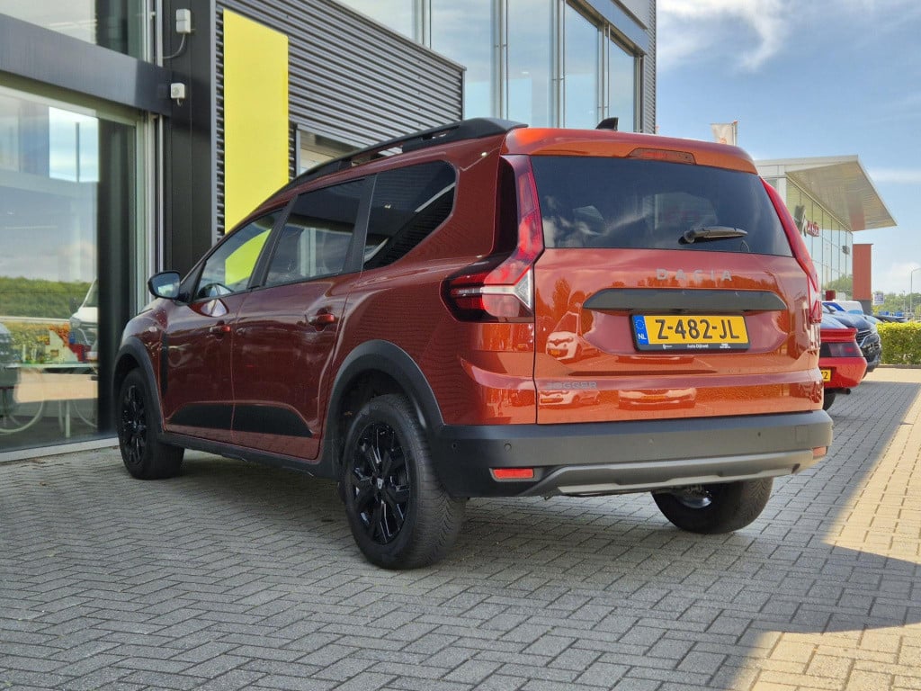 Dacia Jogger tce 110 extreme 5p. all season banden, camera, climate, apple/