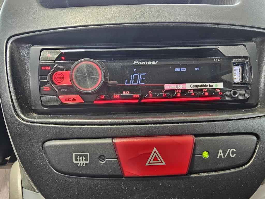 Peugeot 107 1.0-12v xr