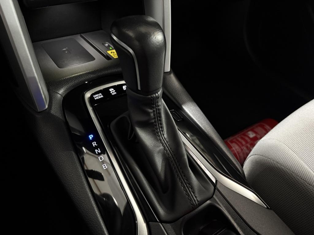 Toyota Corolla Cross hybrid 200 style| adap.cruise| camera| pdc| keyless