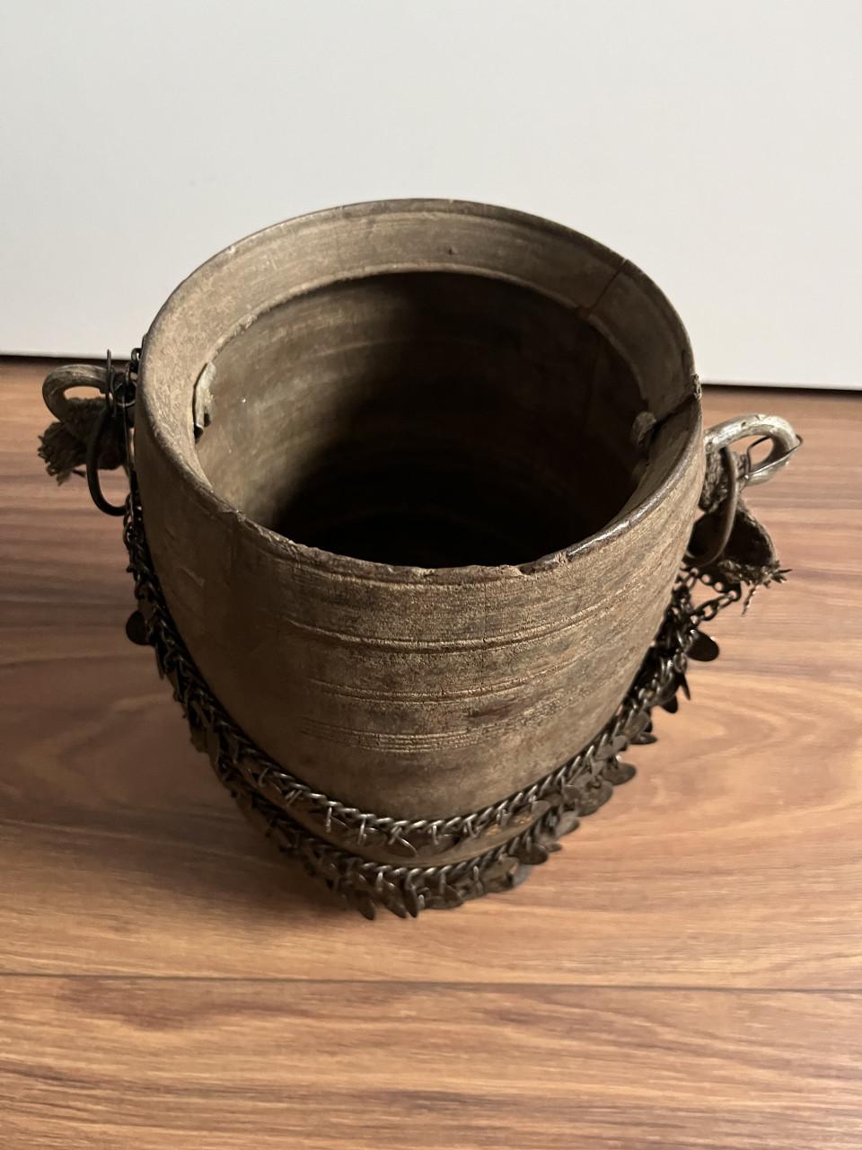 Nepalese pot met ketting 1