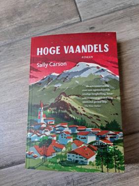 Roman Hoge vaandels van Sally Carson