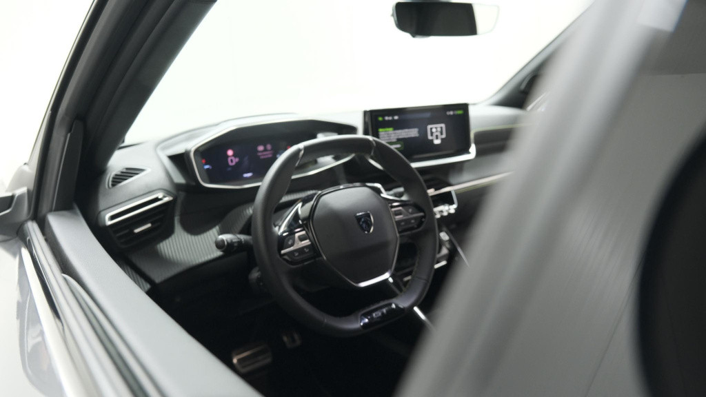 Peugeot 2008 puretech 130 eat8 gt | 360 camera | adaptieve cruise control |