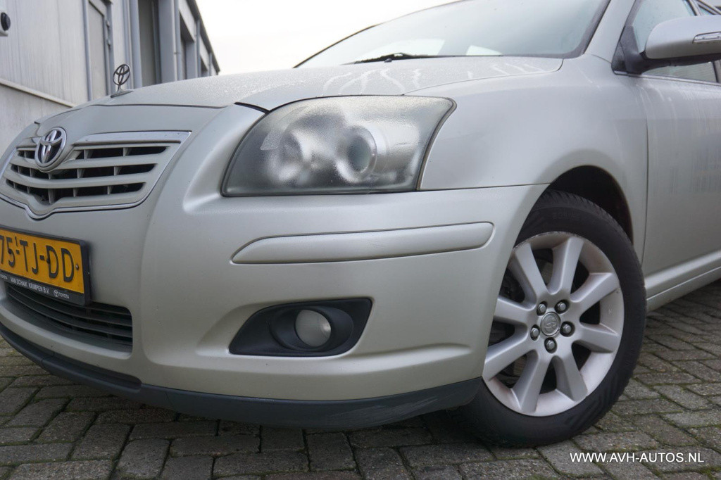 Toyota Avensis wagon 2.0 d-4d-f luna