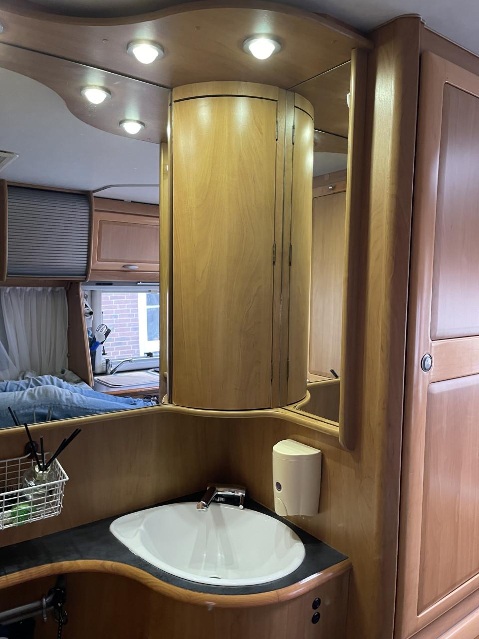 Hymer B574 4x4
