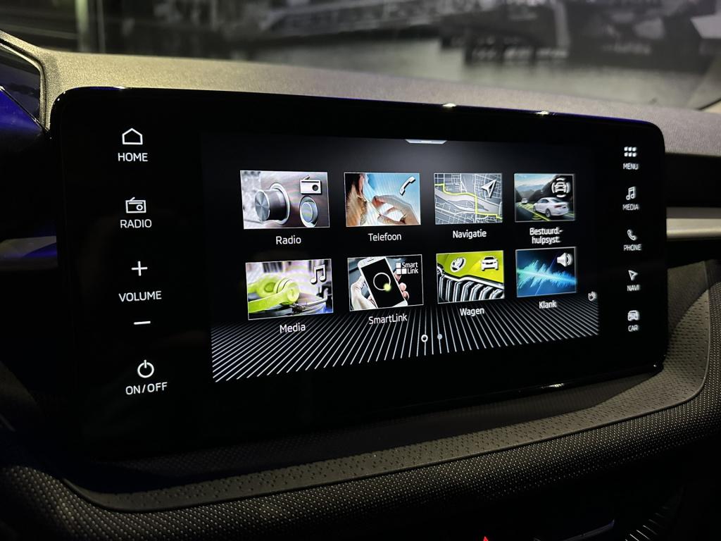 Skoda Fabia 1.0 tsi business edition *camera*pdc*winterpack*app*navi*