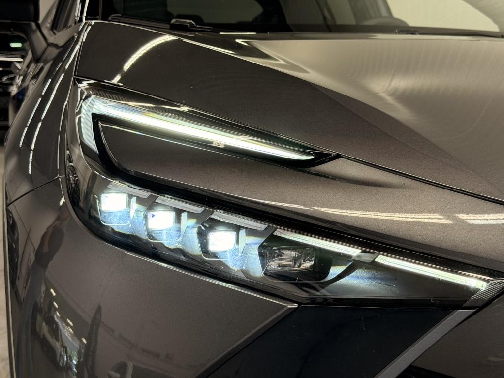 Toyota C-hr 2.0 phev 220 executive