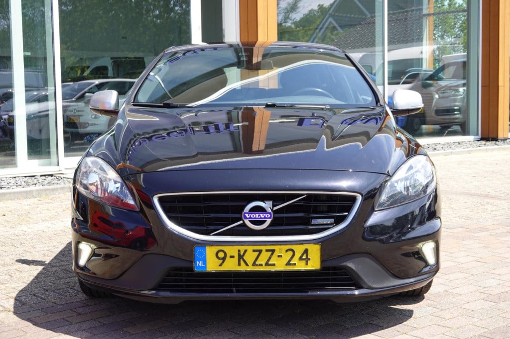 Volvo V40 1.6 t3 r-design